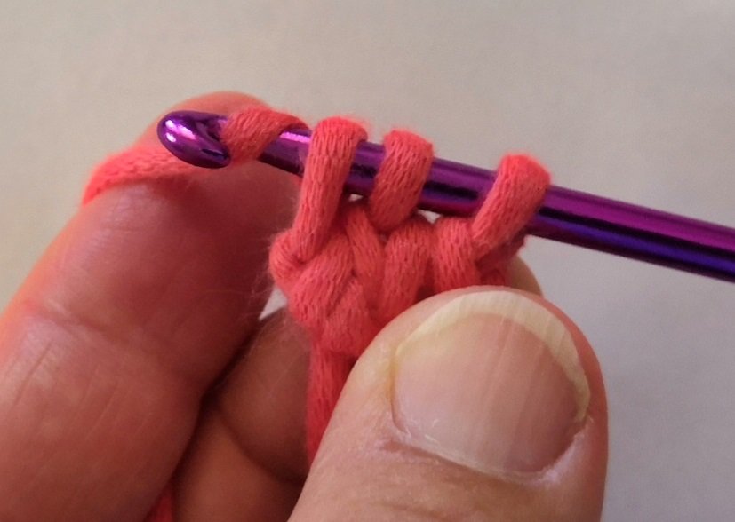 Blog-Inhaltsbild für 'Kordel häkeln - kostenlose Häkelanleitung'